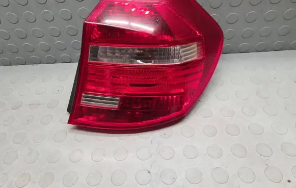 BMW 1 E81 E87 Rear/tail lights 7164956