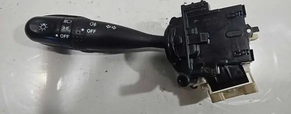 Suzuki SX4 Indicator stalk 173744