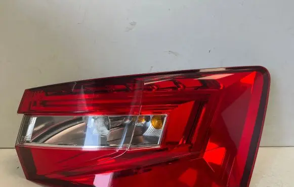 Skoda Superb B8 (3V) Rear/tail lights 3V9945208A 005148 120570051