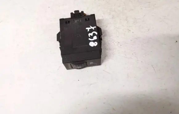Ford Focus Seat heating switch d3l0a