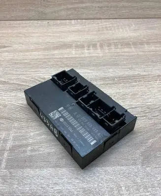 Volkswagen PASSAT B6 Central body control module 3C0959433AB 5DK00906404