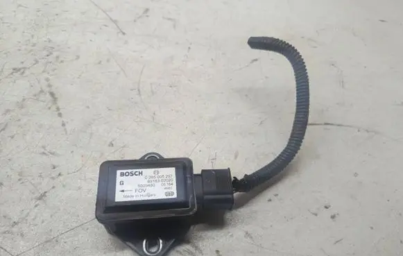 Toyota Avensis T250 ESP acceleration yaw rate sensor 0265005297 8918302020 5009480