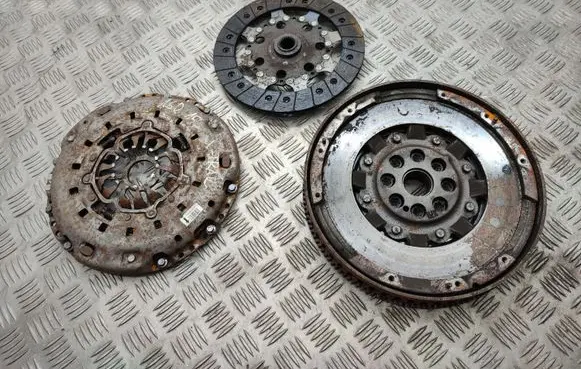 Nissan X-Trail T32 Clutch set kit