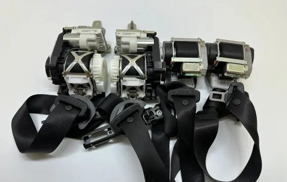 Mercedes-Benz ML W166 Set of seat belts A1668601300
