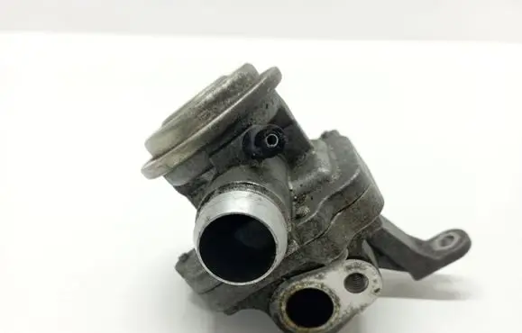 Mercedes-Benz CLS AMG C219 EGR valve A1561401060
