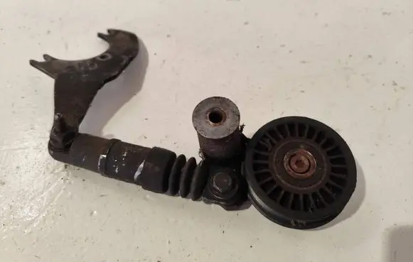 Audi A4 S4 B6 8E 8H Generator/alternator belt tensioner 038903145