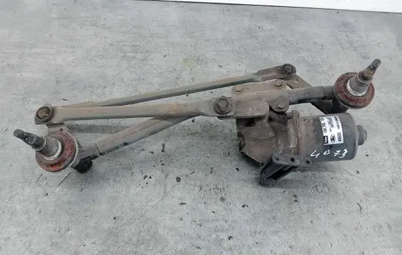 Ford Fusion Front wiper linkage 2S6T17B571AC