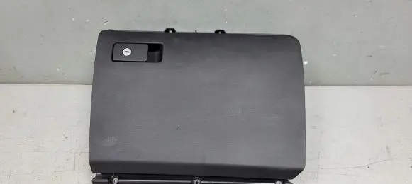 Volkswagen PASSAT B6 Glove box 3C0867114