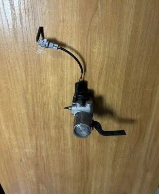Toyota Prius (NHW20) Master brake cylinder