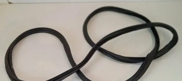Jaguar F-Pace Trunk rubber seal (body) 