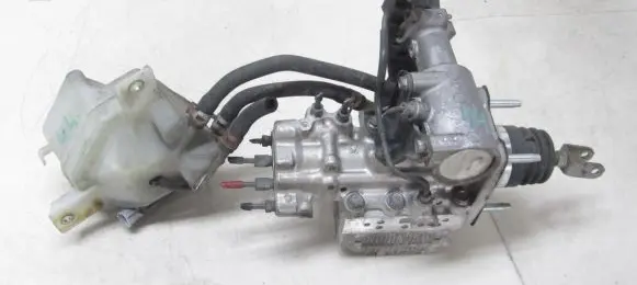 Toyota Prius (XW30) ABS Pump 47270-47030
