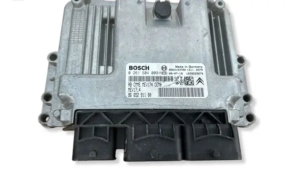 Peugeot 308 SW Engine control unit/module 0261S04009 965291180 9663193780