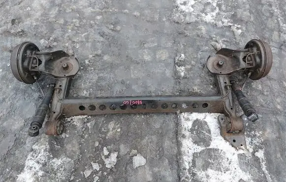 Chevrolet HHR Rear axle beam 