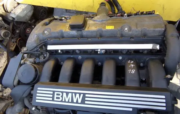 BMW 3 E90 E91 Engine swap N52B25AF