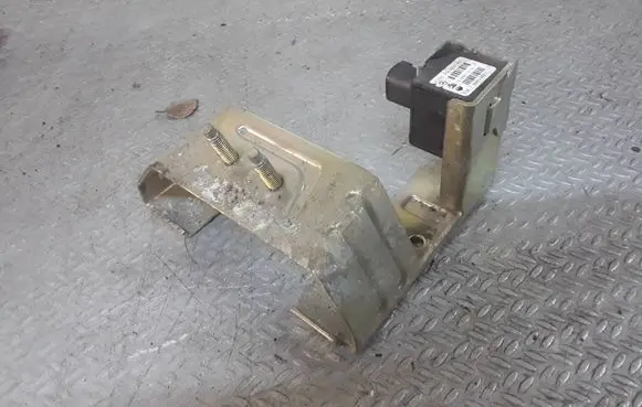Mercedes-Benz ML W163 ESP acceleration yaw rate sensor A1635420618