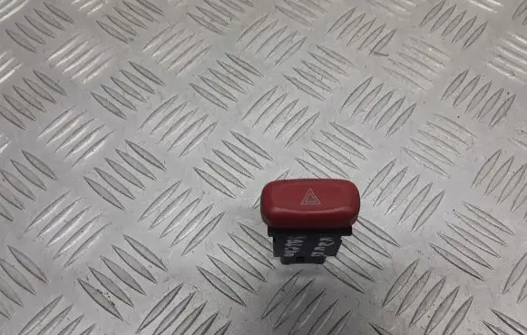 Suzuki Baleno EG Hazard light switch