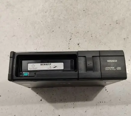 Renault Scenic II - Grand scenic II CD/DVD changer 8200002589