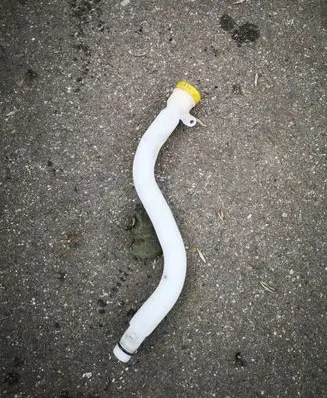 Opel Vivaro Window washer liquid tank fill tube 289150497R 93450001
