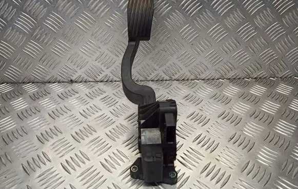 Opel Corsa D Accelerator pedal position sensor 55702020