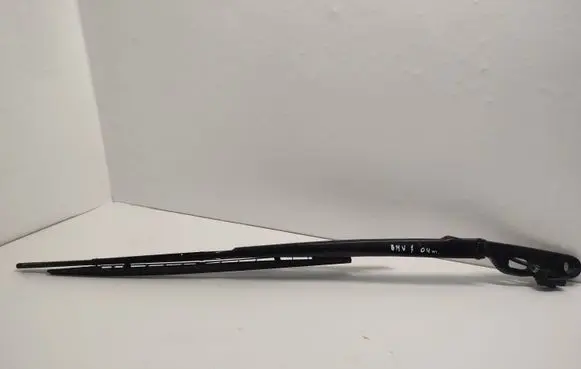 BMW 7 E65 E66 Windshield/front glass wiper blade 617144075