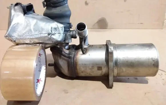 Audi A4 S4 B8 8K EGR valve 04L131501B 04L131512A