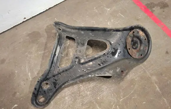Lexus RX 300 Front subframe