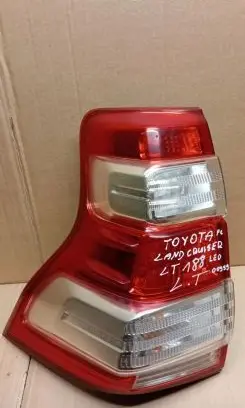 Toyota Land Cruiser (J200) Rear/tail lights