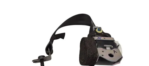 Rear seatbelt