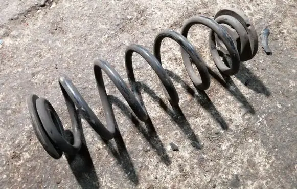 Volkswagen PASSAT CC Rear coil spring