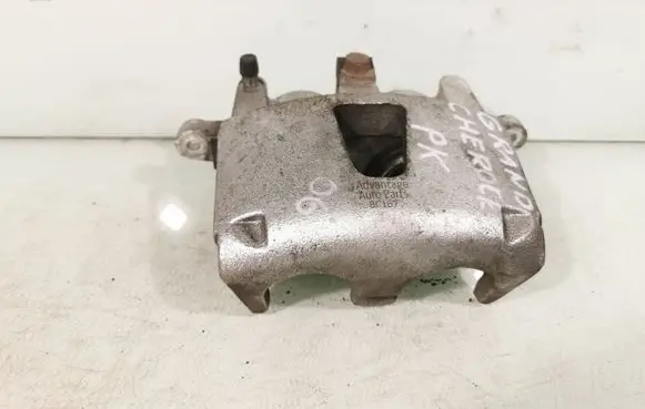 Jeep Grand Cherokee (WK) Front brake caliper