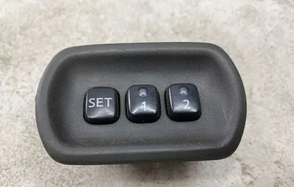 Nissan Pathfinder R51 Seat memory switch 