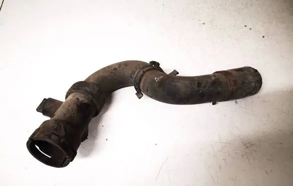 Audi A4 S4 B5 8D Engine coolant pipe/hose