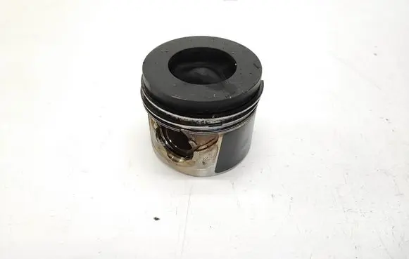 BMW 3 E92 E93 Piston 843C