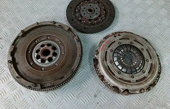 Skoda Octavia Mk4 Clutch set kit 05L105266F