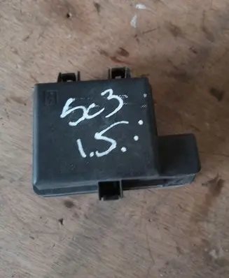 Renault Scenic III - Grand scenic III Fuse box cover 243820003R