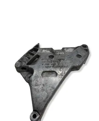 Volkswagen Touran I Engine mounting bracket 03G199207F
