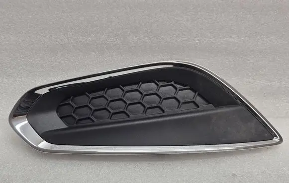 Volvo V60 Front bumper lower grill 31294134