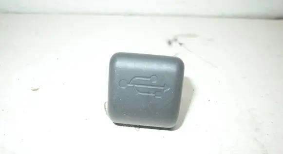 Peugeot 308 SW USB socket connector 96644644XT