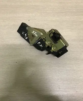 Volvo S40, V40 Front door lock
