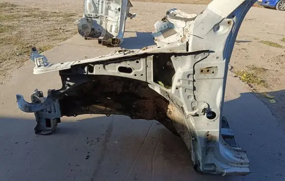 Front quarter panel