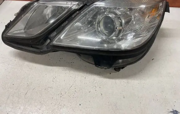 Mercedes-Benz E W212 Headlight/headlamp A2128208361 1LL01080003
