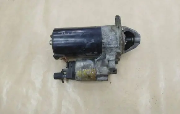 Mercedes-Benz A W169 Starter motor A00515174