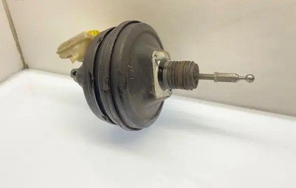 Audi A6 S6 C6 4F Brake booster 4F0612105