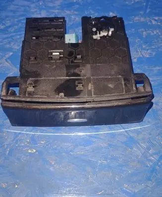 Mercedes-Benz ML W164 Center console decorative trim A1648100030