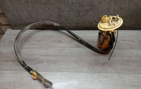Volvo V70 In-tank fuel pump 0580303065 30671866
