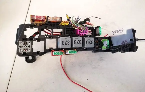 Audi A6 S6 C5 4B Fuse box set 8d1937545