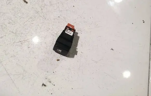 Citroen C4 Grand Picasso Fuel tank opening switch 96530658XT