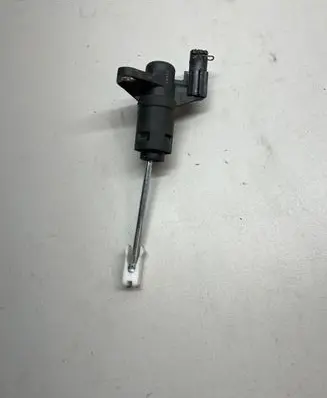 Audi A4 S4 B7 8E 8H Clutch master cylinder 8E1721401A