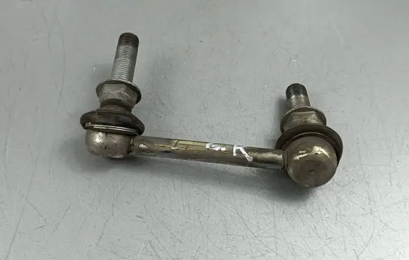 Mitsubishi Outlander IV Rear anti-roll bar/stabilizer link 