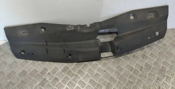 Toyota Avensis T270 Radiator trim 5328905030